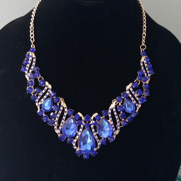 Blue Rhinestone Jewelry Set - Picture 2 of 3